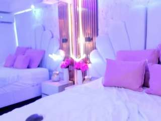 lunabloomm live cam preview