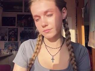 lydiasokorai's CamSoda show and profile