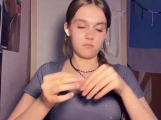 Live webcam model lydiasokorai on Soda Cams