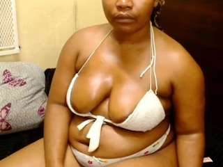 sweetebonypeach
