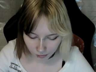 ViNika — LIVE on Camsoda