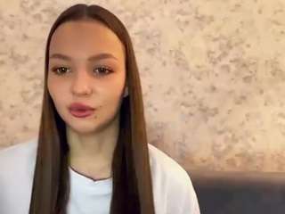 Live webcam model elnoraendreson on Soda Cams