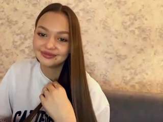 Live webcam model elnoraendreson on Soda Cams