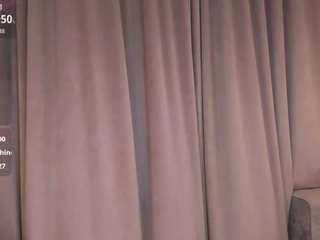 keiraharkenreader webcam