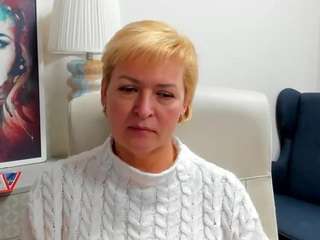 Live webcam model lunaxfantasy on Soda Cams