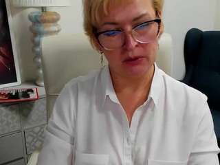 lunaxfantasy's CamSoda show and profile