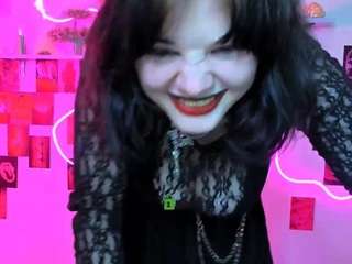 nikki-kiss