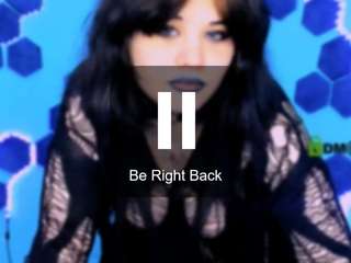 nikki-kiss