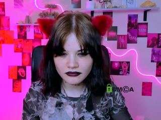 nikki-kiss