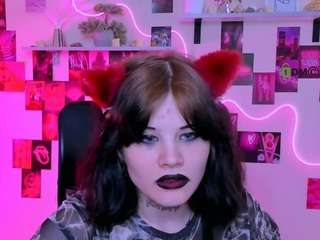 le modèle nikki-kiss est en webcam porno dans un show sur le site camsoda, il possède les tags suivants: anal toys,solo,natural,nature,no drinking,normal,oil,petite,pussy,sexy,small tits,spank,ass,spanking,squirt,squirter,strip,striptease,tattoos,tease