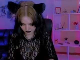 nikki-kiss Live Webcam on CamSoda