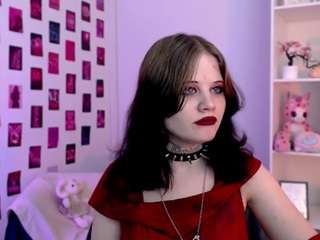 nikki-kiss