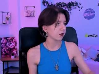 nikki-kiss