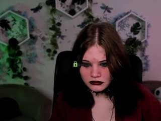nikki-kiss
