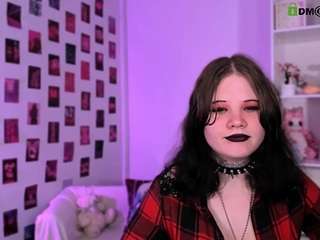 nikki-kiss