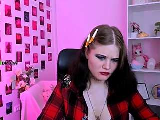 nikki-kiss