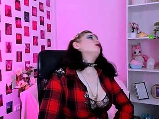 nikki-kiss