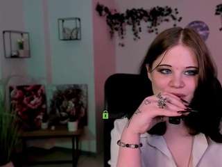 nikki-kiss