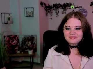 nikki-kiss