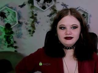 nikki-kiss