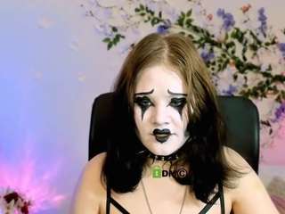 nikki-kiss