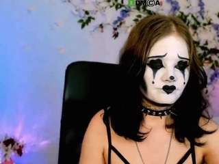 nikki-kiss live cam preview
