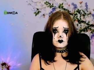 nikki-kiss