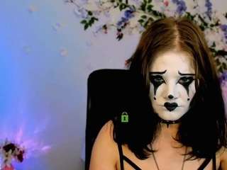 nikki-kiss