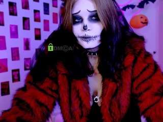 nikki-kiss