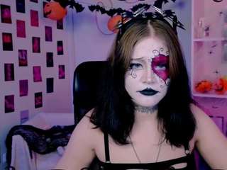 nikki-kiss