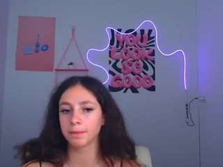 olivialiveu Live Webcam on CamSoda