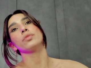 rosse-her Live Webcam on CamSoda
