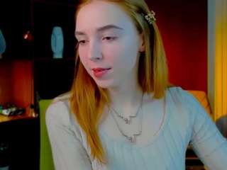 vaiolet-lovely Live Webcam on CamSoda