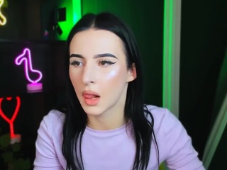 vaiolet-lovely webcam