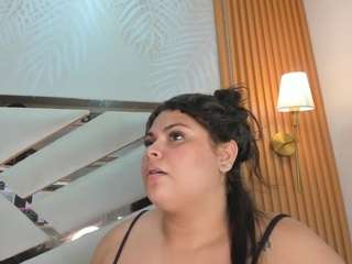 eimy-curvy