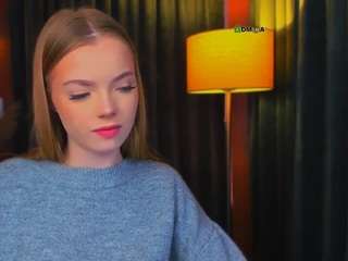 Live webcam model leyla-sexi on Soda Cams