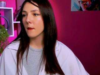 Live webcam model leyla-sexi on Soda Cams