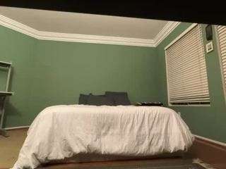 Live webcam model sluttyprincessjasmine on Soda Cams