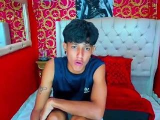 straightyoungpein webcam