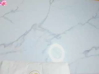 Alena Kenner live webcam show