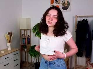 arnettajurgens's CamSoda show and profile