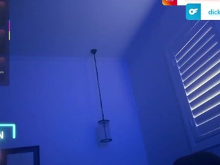 Live cam show with Official_dickeddownunder