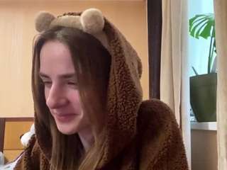 Live webcam model josefanieva on Soda Cams