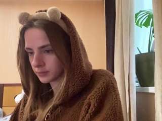 Live webcam model josefanieva on Soda Cams