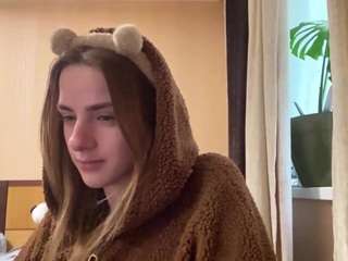 Live webcam model josefanieva on Soda Cams