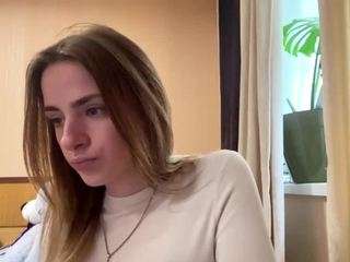 josefanieva Live Webcam on CamSoda