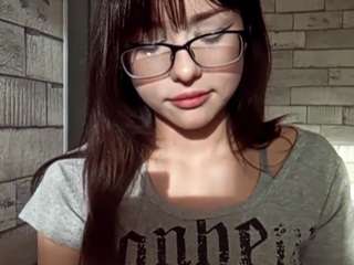 Live webcam model karryszweda on Soda Cams