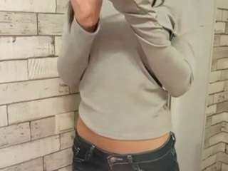 Live webcam model karryszweda on Soda Cams