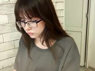 Live webcam model karryszweda on Soda Cams