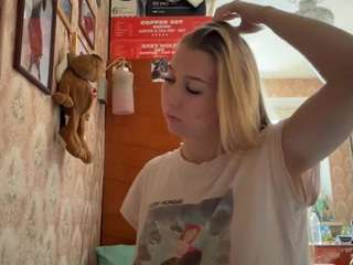 Live webcam model kierstenwesterman on Soda Cams